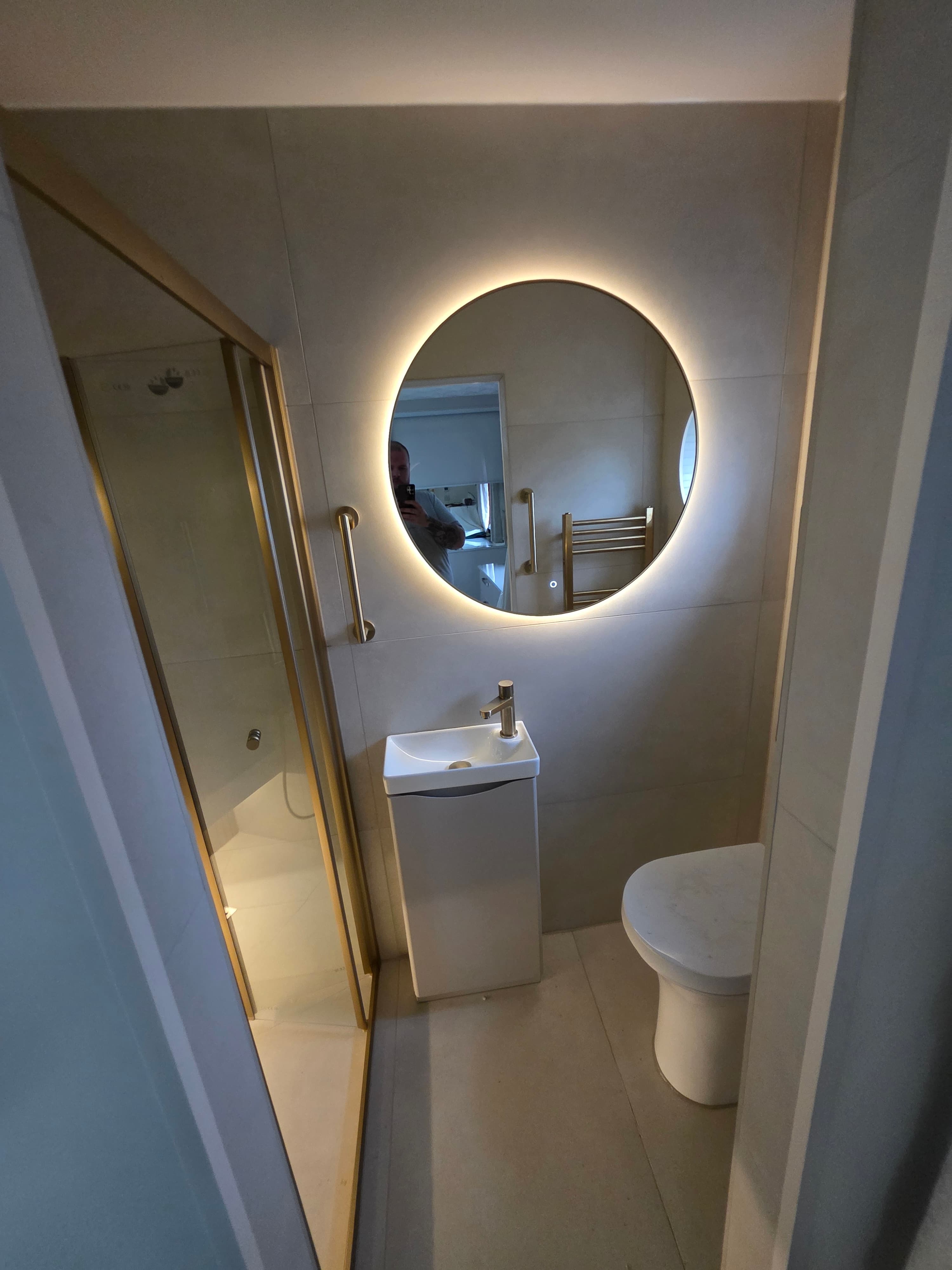 Luxury Bathroom Reference 7